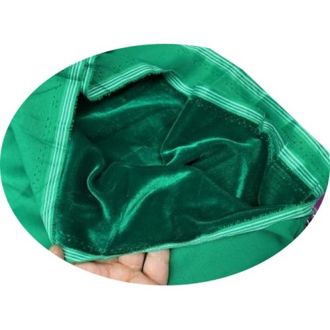Tissu Velours Vert  En Grande Largeur Pour Vetements Et Ameublement