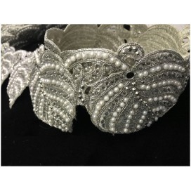 Galon Ruban Brodé Argenté En Perles Blanches Et Strass  Pour Décorations Caftans Et Customisations.