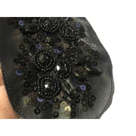 Motif Patch, Applique, Noir En Perles Et  Sequins  Sur Simili Cuir