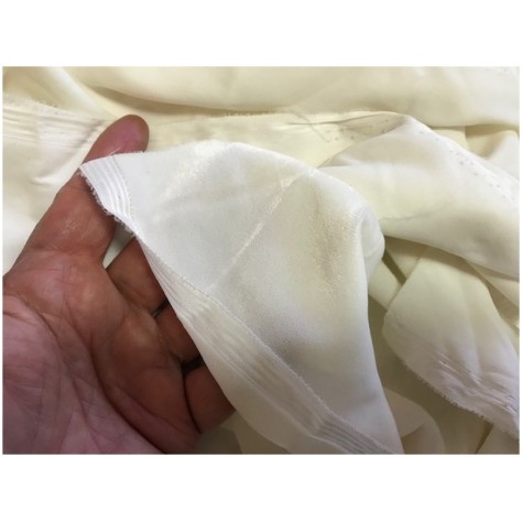 Tissu  Velours Ivoire  En Grande Largeur Pour Vetements Et Ameublement