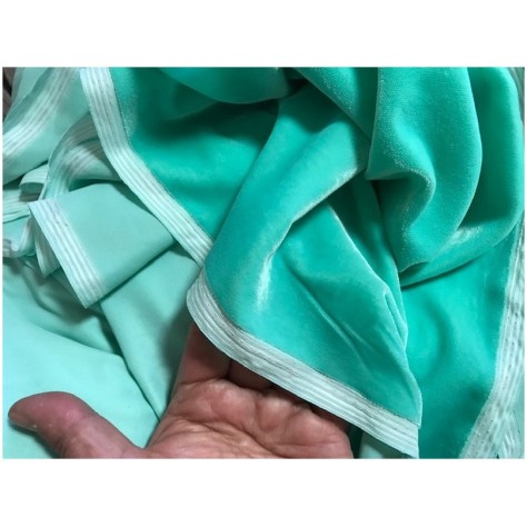Tissu Velours Vert D'Eau  En Grande Largeur Pour Vetements Et Ameublement