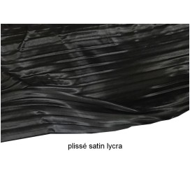 Tissu Satin Plissé Noir Extensible A Coudre, Pour Chemisers, Jupes, Et Customisations.