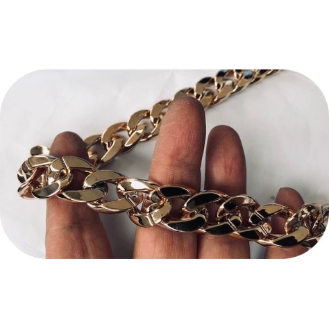 Chaine Doré Au Mètre En 16 mm  Pour Décorations et Customisations.