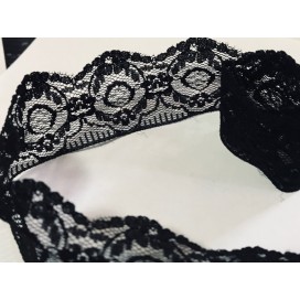 Dentelle Rachel Festonné noir au mètre Pas cher