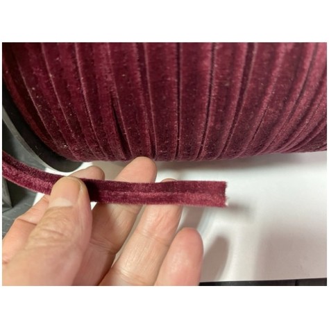 Passepoil Velours couleur Lie de vin Au Mètre A Coudre.