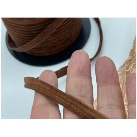 Passepoil Velours couleur marron choco Au Mètre A Coudre.