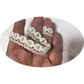 Dentelle Macramé Au Mètre Blanc style Picot  A Coudre  Pour Customisations.