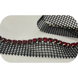 Ruban Strass Rouge Sur Filet Noir Au Mètre Couture