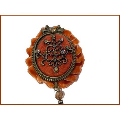 Broche Orange  Avec Strass sur velours