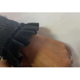 Ruban de Velours Plissé Noir  En 3,5 Cm De Largeur A Coudre, Pour Chemisers, Jupes, Et Customisations.