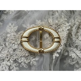 Boucle Ceinture Fantaisie blanche et Doré or Ronde En 9 Cm A Coudre.