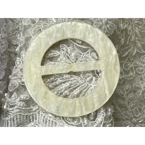 Boucle Ceinture Ronde Fantaisie Nacré Ecru En 8 Cm A Coudre.