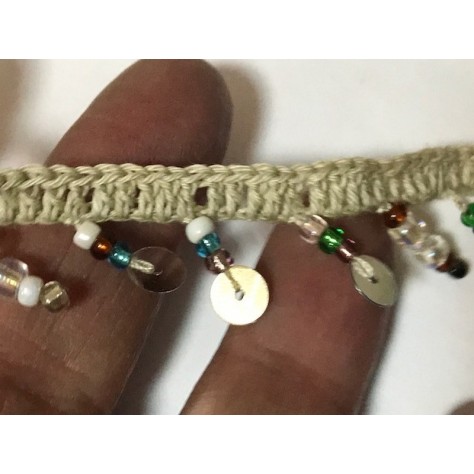 Frange En 2 cm en Perlé Beige au mètre sur ruban macramé