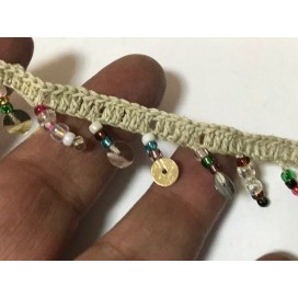 Frange En 2 cm en Perlé Beige au mètre sur ruban macramé