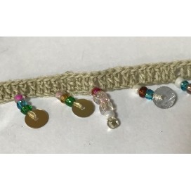 Frange En 2 cm en Perlé Beige au mètre sur ruban macramé