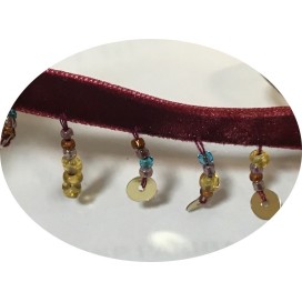 Frange En 2.5 cm en Perlé au mètre sur ruban velours bordeaux