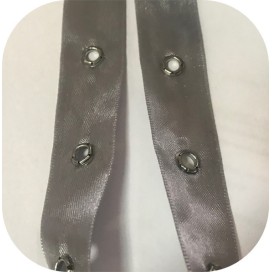 Bande à Oeuillet Sur Satin Gris Au Mètre  Coudre Pour Agrafage et Serrage