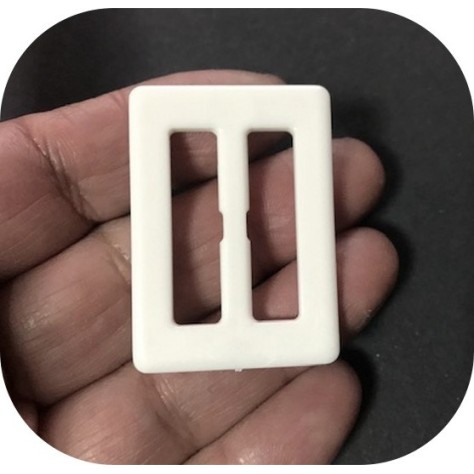 Boucle Ceinture Rectangle Blanche En 3 Cm A Coudre.