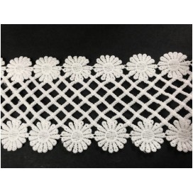 Guipure Au Mètre En Entre Deux Au Mètre En 8.5 cm Cm Blanche Pour La Customisations Et Décorations De vetements.