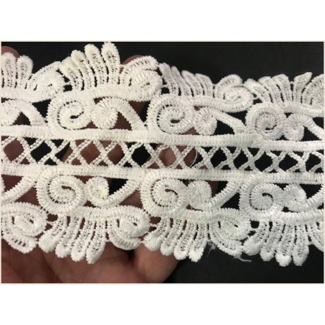 Guipure Au Mètre En Entre Deux Au Mètre En 8.5 cm Cm Ivoire Pour La Customisations Et Décorations De vetements.