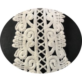 Guipure Au Mètre En Entre Deux Au Mètre En 8.5 cm Cm Ivoire Pour La Customisations Et Décorations De vetements.