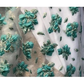 Tissu Brocart Au Mètre De Luxe En Motifs Fleurs Floqué Vert Emeraude et Doré Imprimés Et En Relief .