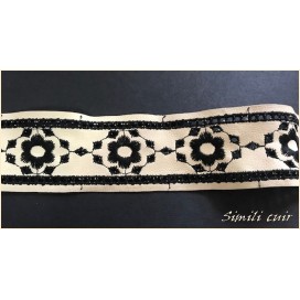 Ruban Simili Cuir Brodé Ecru Au Mètre En  5 Cm  A Coudre Pour Vetements  Décorations