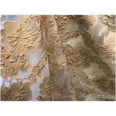 Tissu Brocart Au Mètre De Luxe En Motifs Fleurs Floqué Doré or Sur Organza Imprimés Et En Relief .