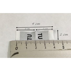 Etiquette De Vêtements Blanches " Tailles Unique " Par 100 Pièces  Découpées A Coudre, Contexture Pour Confection.