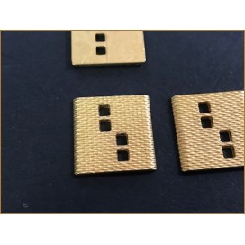 Bouton Doré Carré Mètal Couture Diamètre 22 mm.