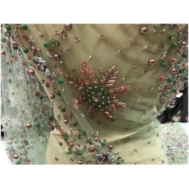 Tissu Haute Couture Pérlé Sur Résille Vert Tilleul Pour Caftans Et Cérémonies.