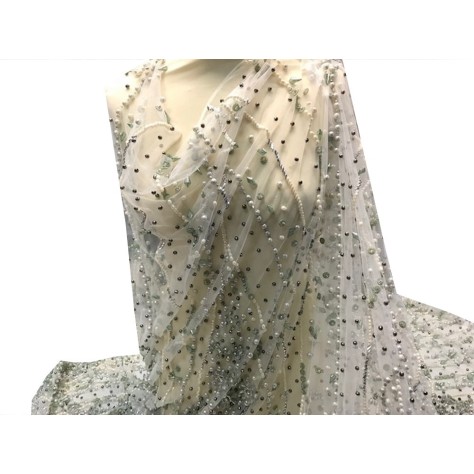 Tissu Haute Couture Pérlé Sur Résille Blanche Pour Caftans Et Cérémonies.