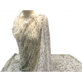 Tissu Haute Couture Pérlé Sur Résille BlanchePour Caftans Et Cérémonies.