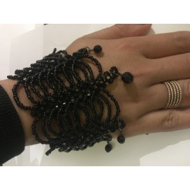 Collier Ras de Cou En Perles Noir.