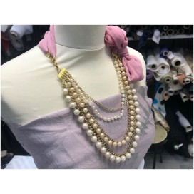 Collier En Perles et Chainette Doré.