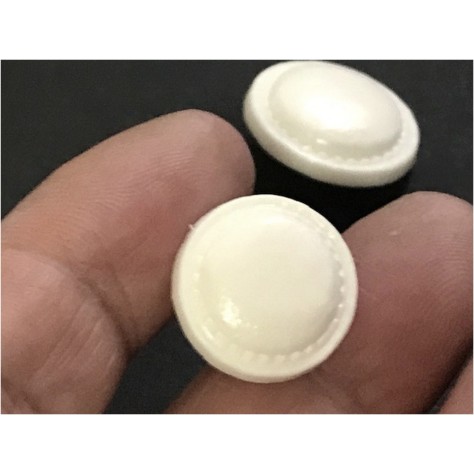 Bouton Simili Cuir Blanc en diamètre 18 mm avec Impression Sellier à coudre