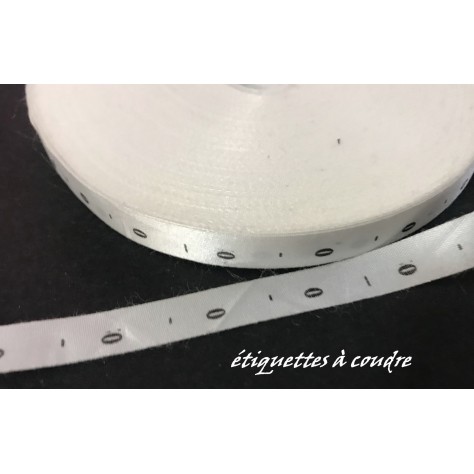 1000 Etiquettes De Vêtements " Taille 0" Par 1000 Pièces  A Coudre, Contexture Pour Confection.