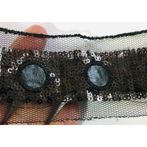 Ruban Sequins Pailleté Noir en 50 mm sur Tulle Pour Décorations et Customisations.