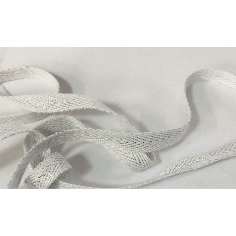 Ruban Sergé Argenté Blanc En 10 mm En coton A Coudre Pour Loisirs Créatifs Et Décorations.