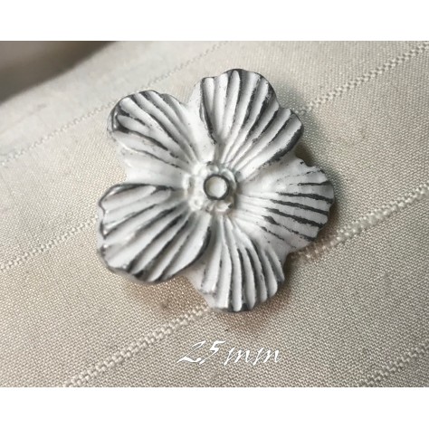Bouton Marguerite Blanc A Effet argenté Pour La Couture en 25 mm  Pour Customisations.