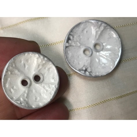 Bouton Couture Blanc A Effet Argenté en 22 mm Pour Customisations.