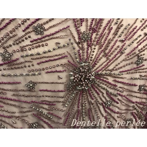 Tissu Haute Couture Perlé Sur Résille Tulle lie de vin Pour Caftans Et Robes De Cérémonies. - Vendu par Coupon de 3 mètres 50