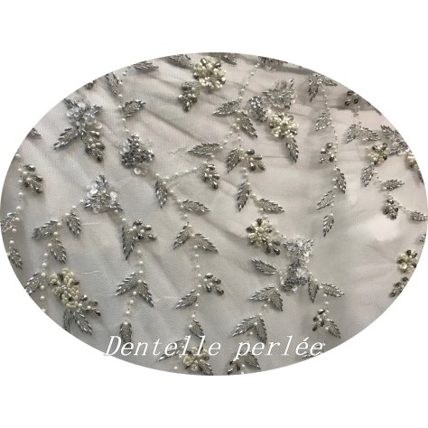 "La dentelle en perles : l'élégance intemporelle pour votre mariage"