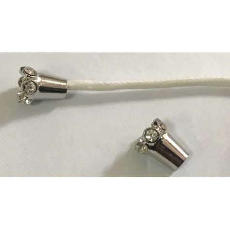 Arrêt Embout de Cordon Argenté orné de Strass Blanc : Ajoutez une Touche de Glamour à Vos Projets de Couture