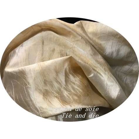 Tissu Organza de Soie Sable Tie and Die : Pour une Finition Délicate et Élégante de Vos Projets de Couture