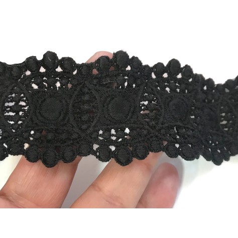 "Élégance intemporelle : Guipure Noir Festonnée des Deux Côtés en 4,5 cm"