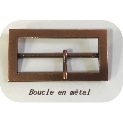 boucle en métal en 6,5 cm carré couleur rouille avec ardillon