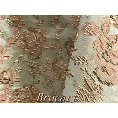 Tissu brocart saumon: pour des créations d'exception