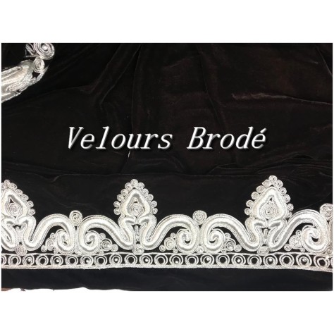 Tissu Velours marron Brodé en Fil Argent, Une Touche d'Élégance au Mètre Couture"