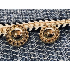 Bouton Doré Style Chanel Couture.